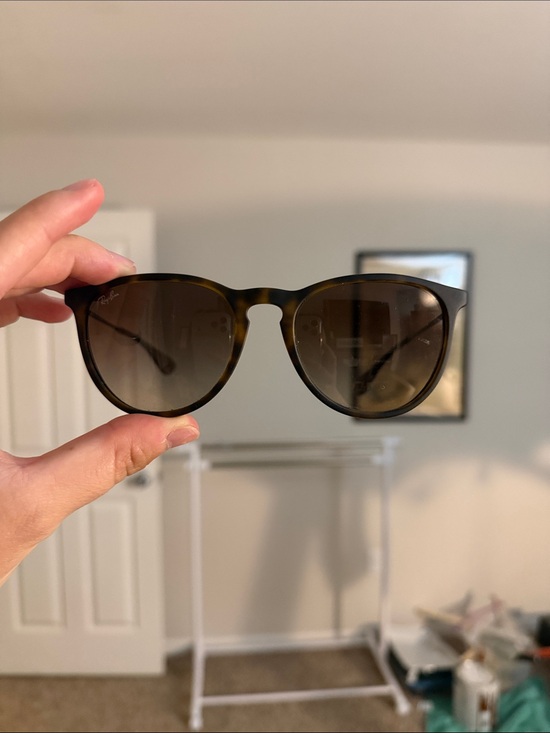 Ray-Ban Women’s Brown Sunglasses with Brown Leather Case
